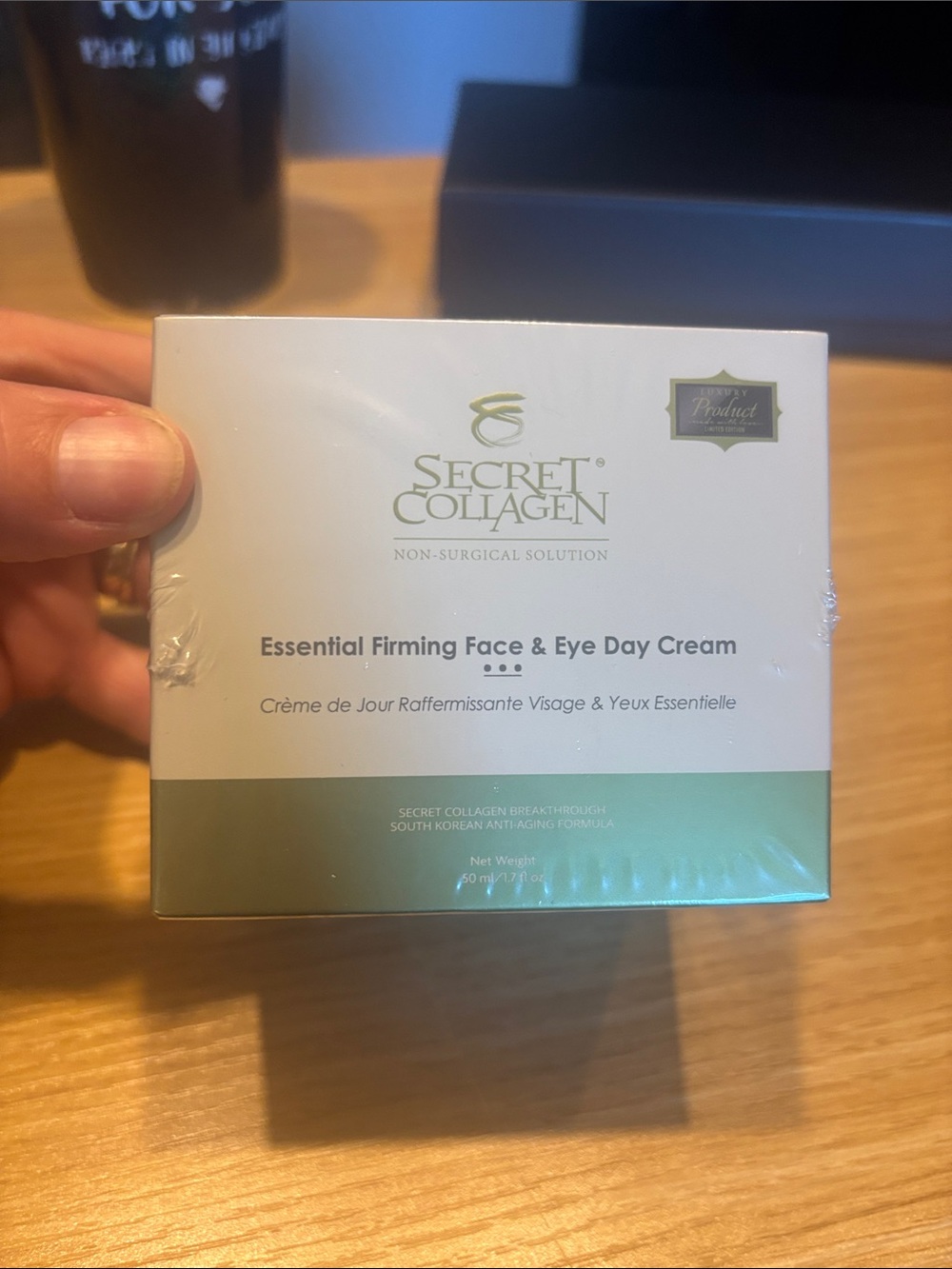 Essential Firming Face & Eye Day Cream — White and Green